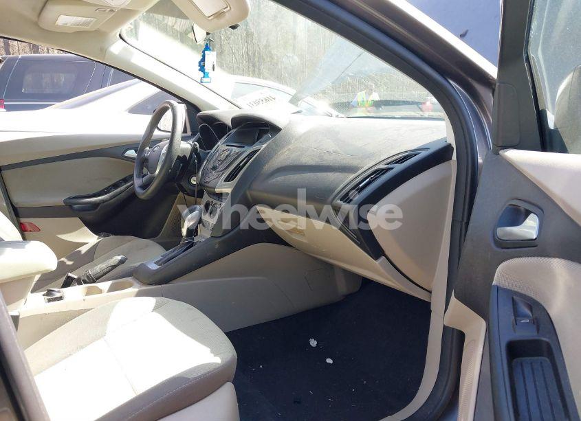 Photo 5 of 2013 Ford Focus SE (VIN 1FADP3K29DL294196)