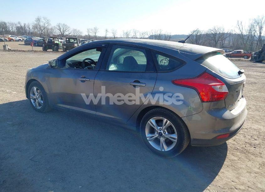 Photo 3 of 2013 Ford Focus SE (VIN 1FADP3K29DL349486)