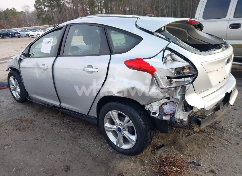 Photo 3 of 2013 Ford Focus SE (VIN 1FADP3K29DL379541)