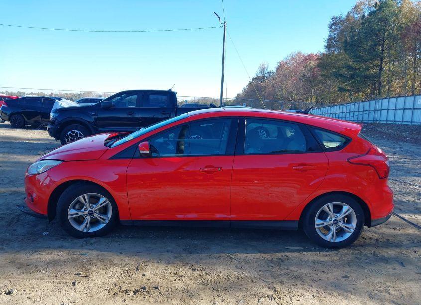 Photo 14 of 2014 Ford Focus SE (VIN 1FADP3K29EL126513)