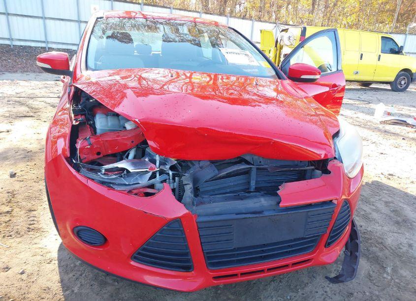 Photo 6 of 2014 Ford Focus SE (VIN 1FADP3K29EL126513)