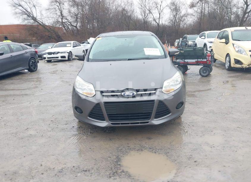 Photo 13 of 2014 Ford Focus SE (VIN 1FADP3K29EL136538)