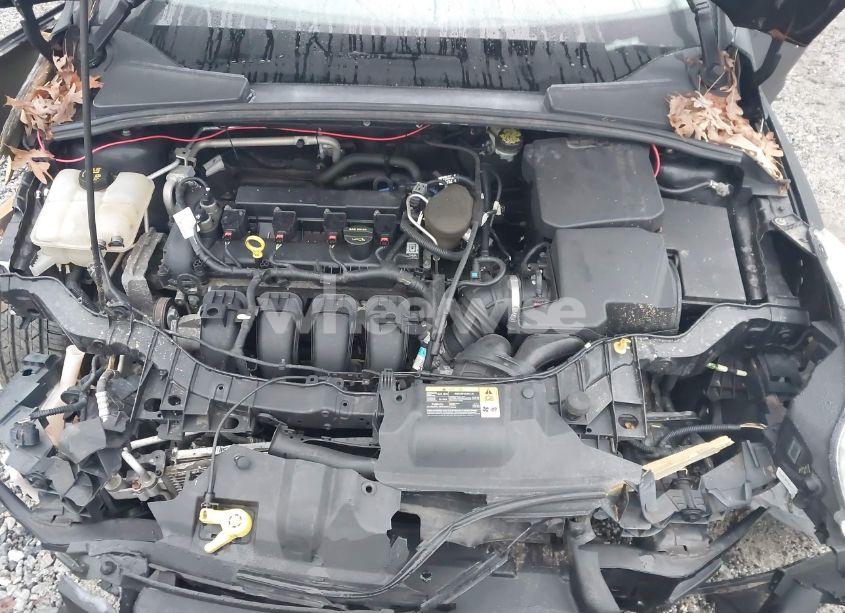 Photo 10 of 2014 Ford Focus SE (VIN 1FADP3K29EL142243)