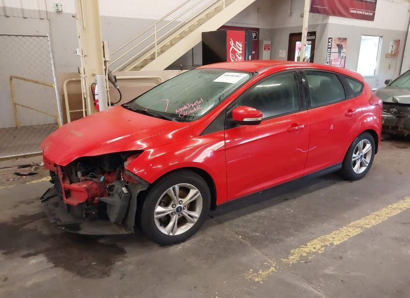 Photo 2 of 2014 Ford Focus SE (VIN 1FADP3K29EL170995)
