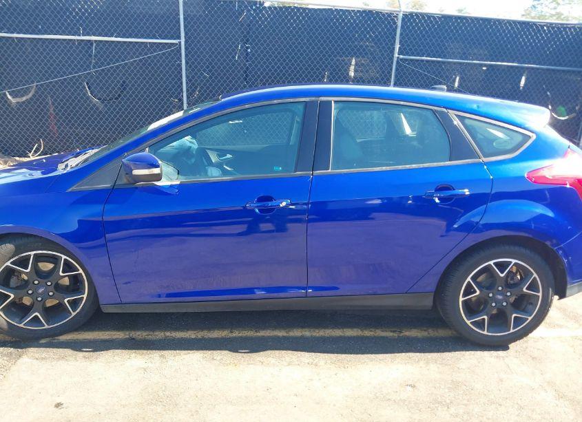 Photo 14 of 2014 Ford Focus SE (VIN 1FADP3K29EL196982)