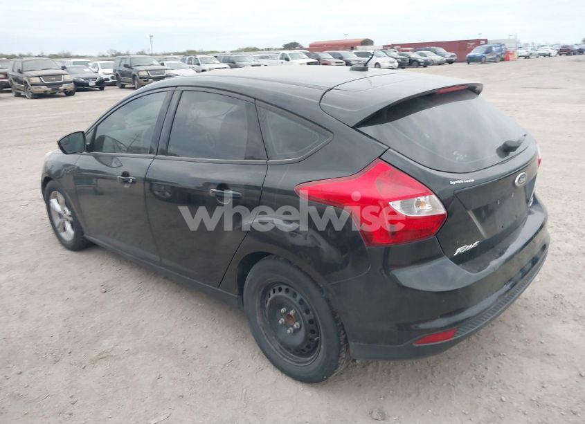 Photo 3 of 2014 Ford Focus SE (VIN 1FADP3K29EL208547)