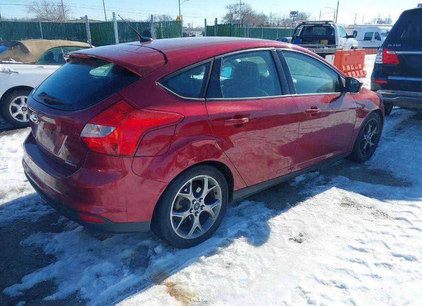 Photo 4 of 2014 Ford Focus SE (VIN 1FADP3K29EL213036)