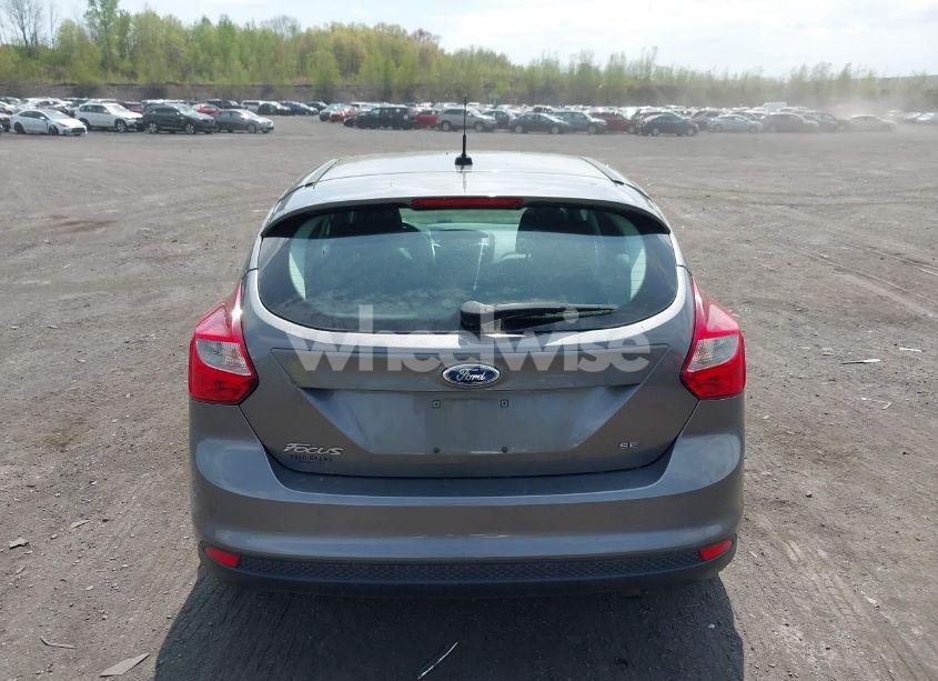 Photo 16 of 2014 Ford Focus SE (VIN 1FADP3K29EL243542)
