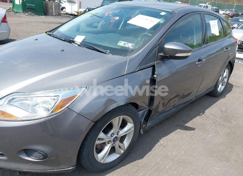Photo 6 of 2014 Ford Focus SE (VIN 1FADP3K29EL243542)