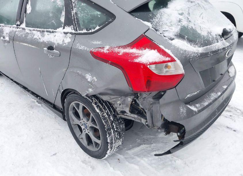 Photo 6 of 2014 Ford Focus SE (VIN 1FADP3K29EL251060)