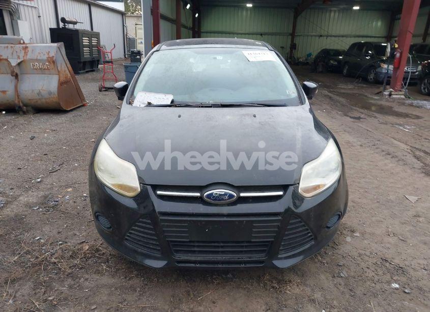 Photo 12 of 2014 Ford Focus SE (VIN 1FADP3K29EL368959)