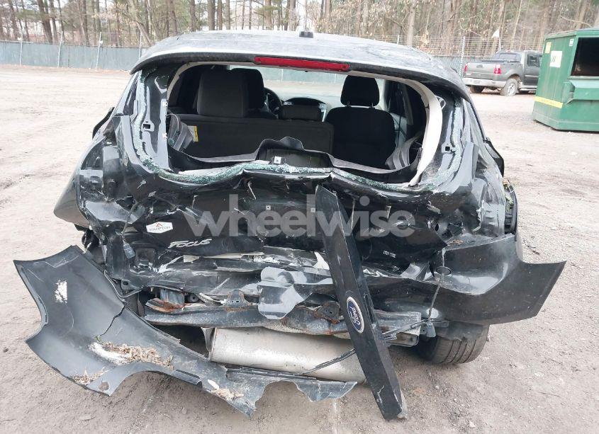 Photo 6 of 2014 Ford Focus SE (VIN 1FADP3K29EL368959)