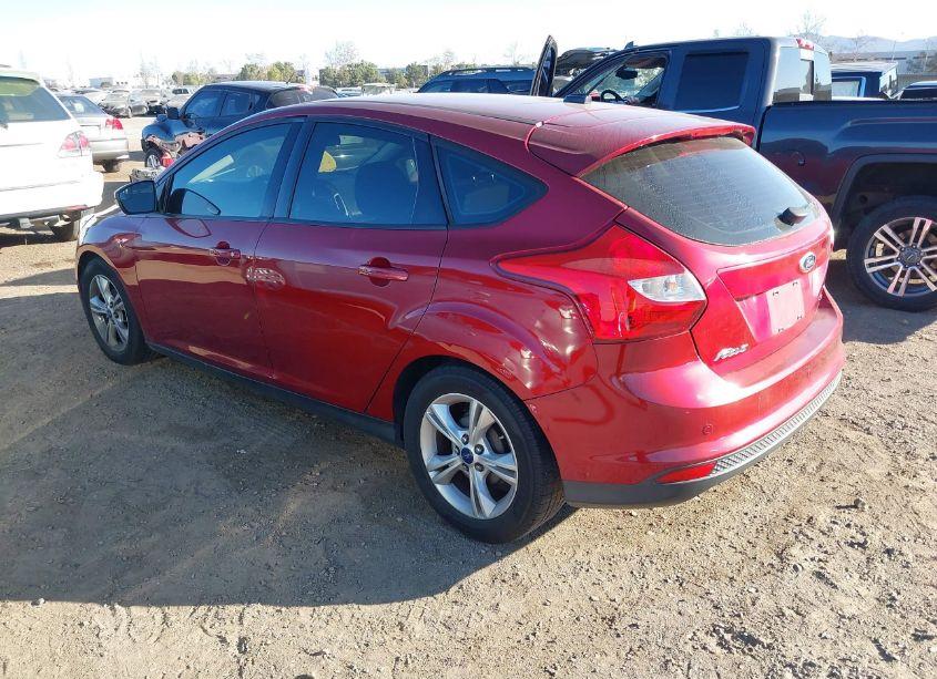 Photo 3 of 2014 Ford Focus SE (VIN 1FADP3K29EL413916)