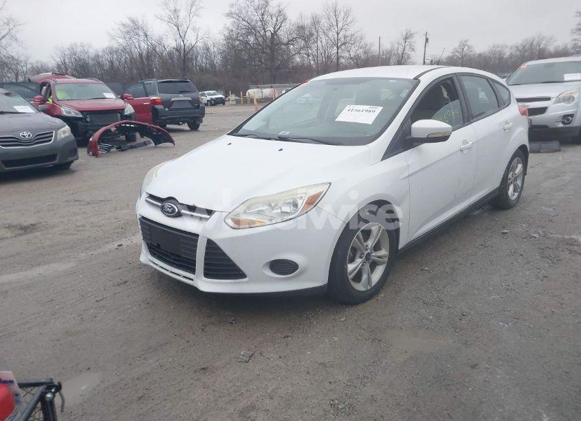 Photo 2 of 2014 Ford Focus SE (VIN 1FADP3K29EL439495)