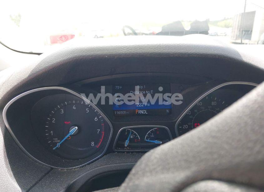 Photo 7 of 2015 Ford Focus SE (VIN 1FADP3K29FL212938)