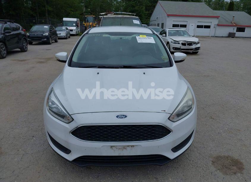 Photo 6 of 2015 Ford Focus SE (VIN 1FADP3K29FL213152)