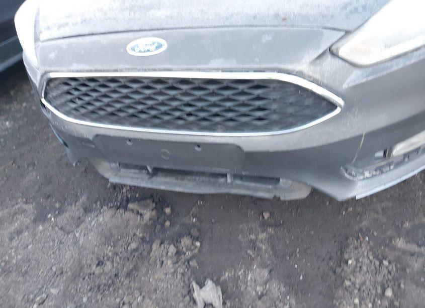 Photo 6 of 2015 Ford Focus SE (VIN 1FADP3K29FL213930)