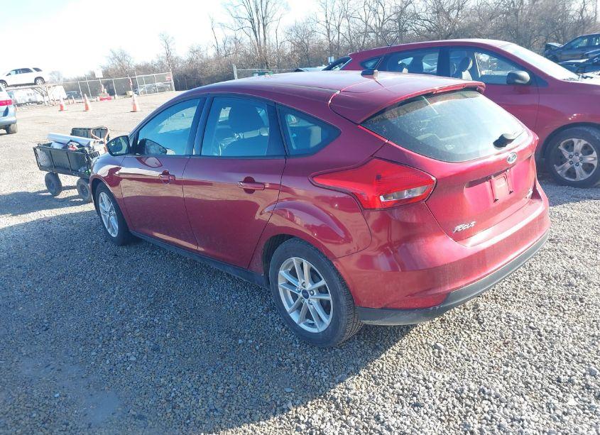 Photo 3 of 2015 Ford Focus SE (VIN 1FADP3K29FL229612)