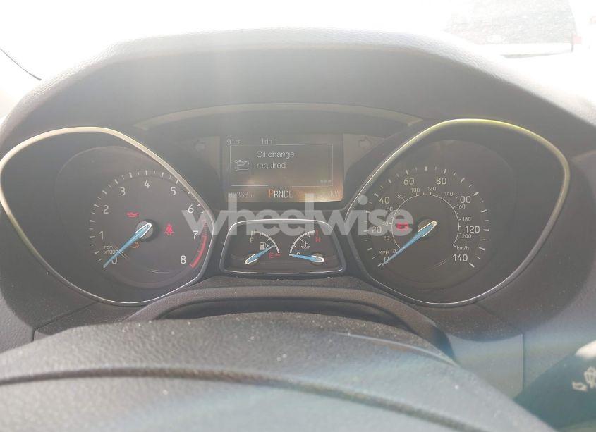 Photo 7 of 2015 Ford Focus SE (VIN 1FADP3K29FL249455)