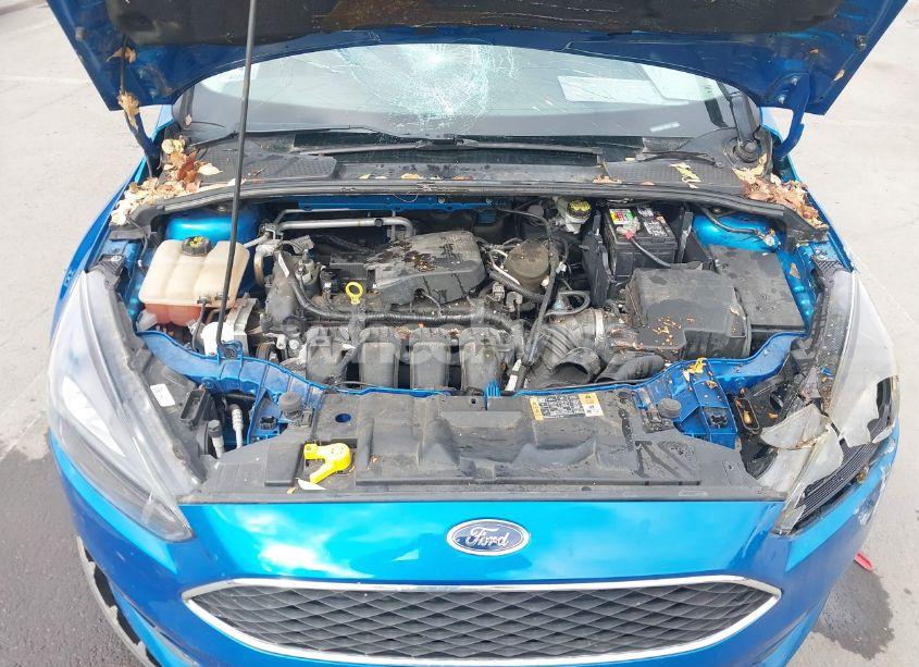 Photo 10 of 2015 Ford Focus SE (VIN 1FADP3K29FL250749)