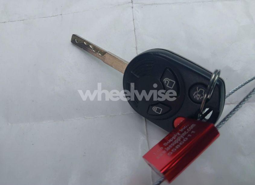 Photo 11 of 2015 Ford Focus SE (VIN 1FADP3K29FL250749)