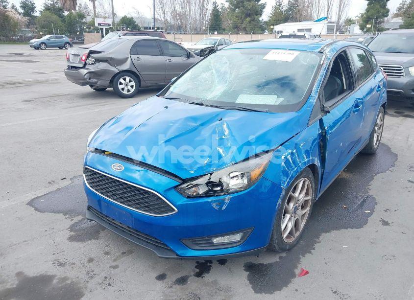 Photo 6 of 2015 Ford Focus SE (VIN 1FADP3K29FL250749)