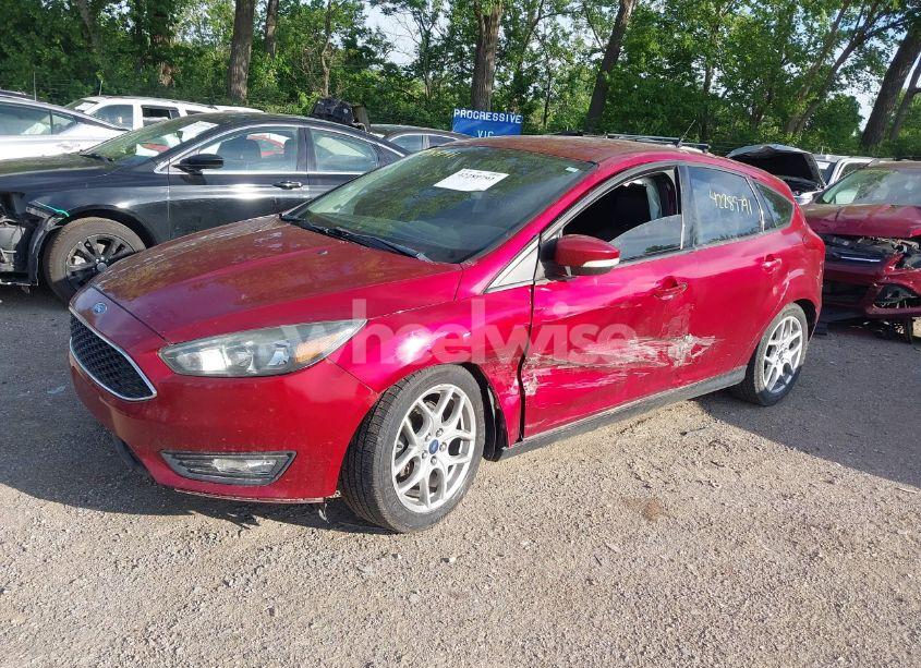 Photo 2 of 2015 Ford Focus SE (VIN 1FADP3K29FL274226)