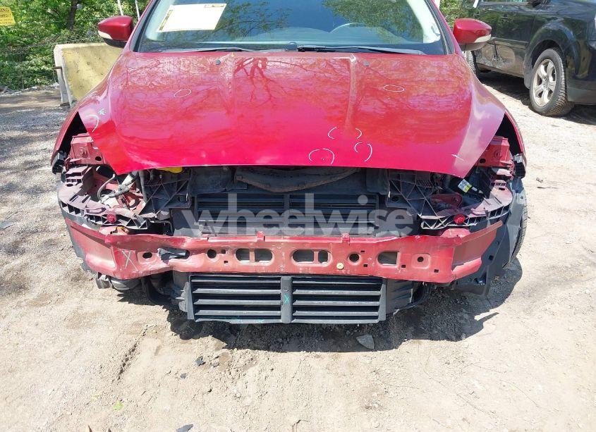 Photo 6 of 2015 Ford Focus SE (VIN 1FADP3K29FL277420)