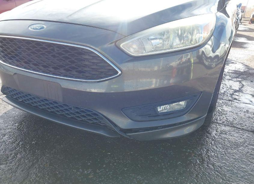 Photo 6 of 2015 Ford Focus SE (VIN 1FADP3K29FL287543)