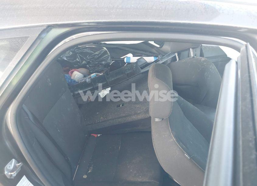 Photo 8 of 2015 Ford Focus SE (VIN 1FADP3K29FL302042)