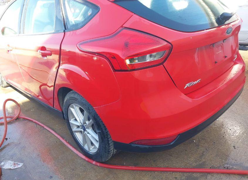 Photo 6 of 2015 Ford Focus SE (VIN 1FADP3K29FL315387)