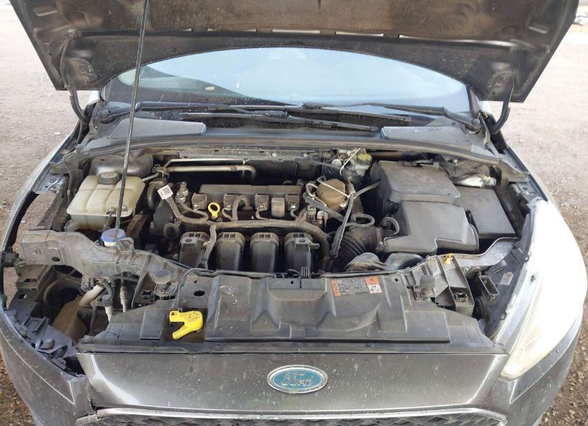 Photo 10 of 2015 Ford Focus SE (VIN 1FADP3K29FL326390)