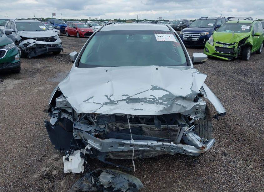 Photo 11 of 2015 Ford Focus SE (VIN 1FADP3K29FL329211)