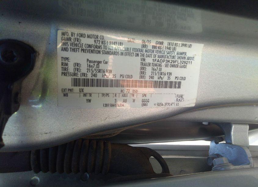 Photo 9 of 2015 Ford Focus SE (VIN 1FADP3K29FL329211)