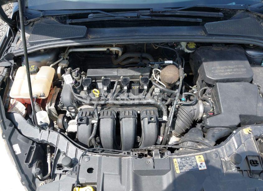 Photo 10 of 2015 Ford Focus SE (VIN 1FADP3K29FL362449)