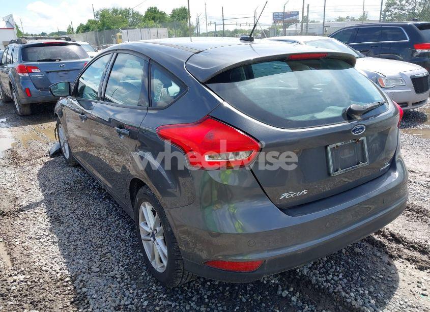 Photo 3 of 2015 Ford Focus SE (VIN 1FADP3K29FL362449)