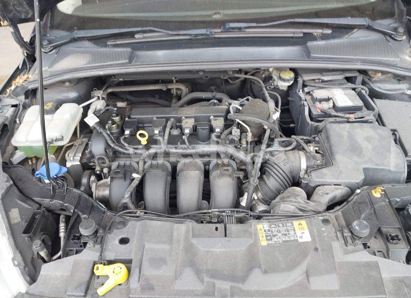 Photo 10 of 2016 Ford Focus SE (VIN 1FADP3K29GL210933)