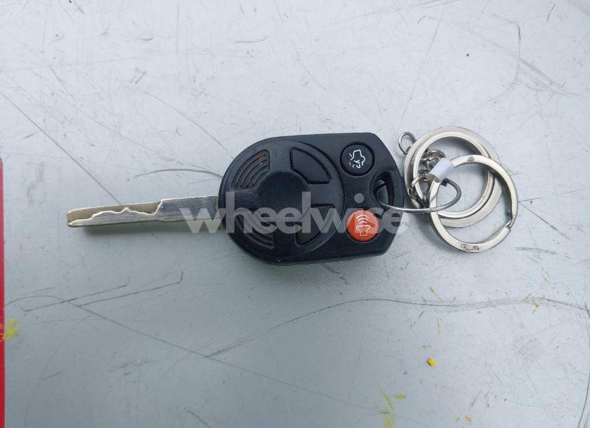 Photo 11 of 2016 Ford Focus SE (VIN 1FADP3K29GL210933)