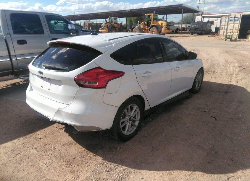 Photo 4 of 2016 Ford Focus SE (VIN 1FADP3K29GL217073)
