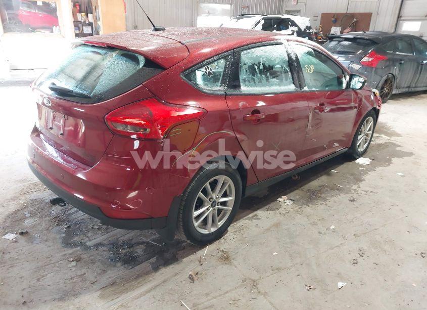Photo 4 of 2016 Ford Focus SE (VIN 1FADP3K29GL227196)
