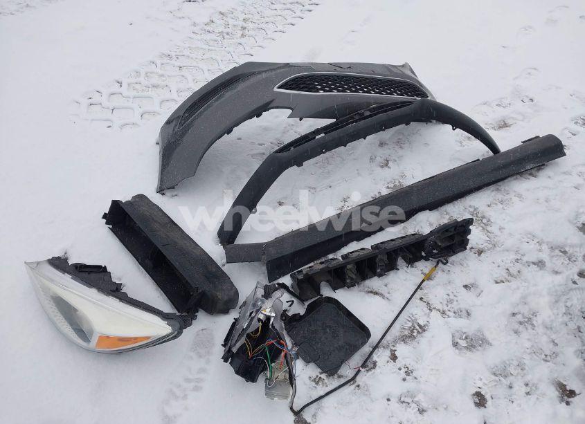 Photo 11 of 2016 Ford Focus SE (VIN 1FADP3K29GL229255)