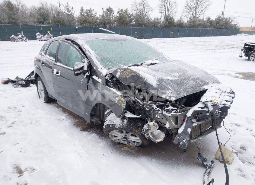 Photo 6 of 2016 Ford Focus SE (VIN 1FADP3K29GL229255)