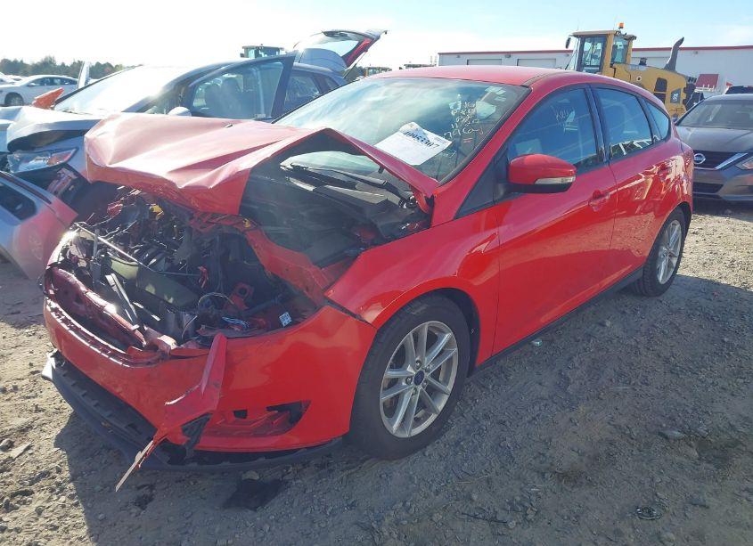 Photo 2 of 2016 Ford Focus SE (VIN 1FADP3K29GL256746)