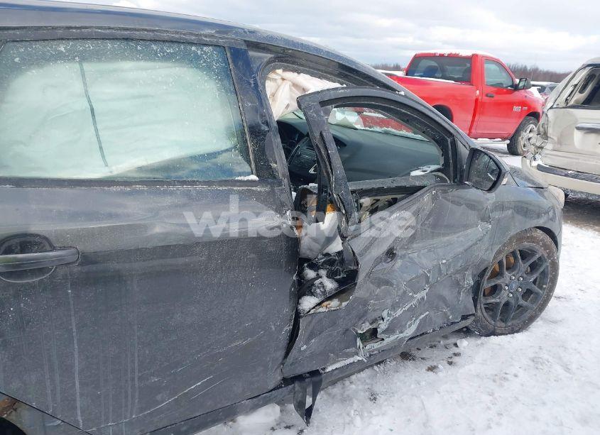 Photo 6 of 2016 Ford Focus SE (VIN 1FADP3K29GL299662)