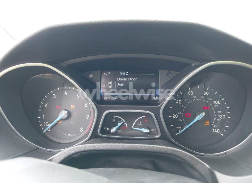 Photo 7 of 2016 Ford Focus SE (VIN 1FADP3K29GL313950)