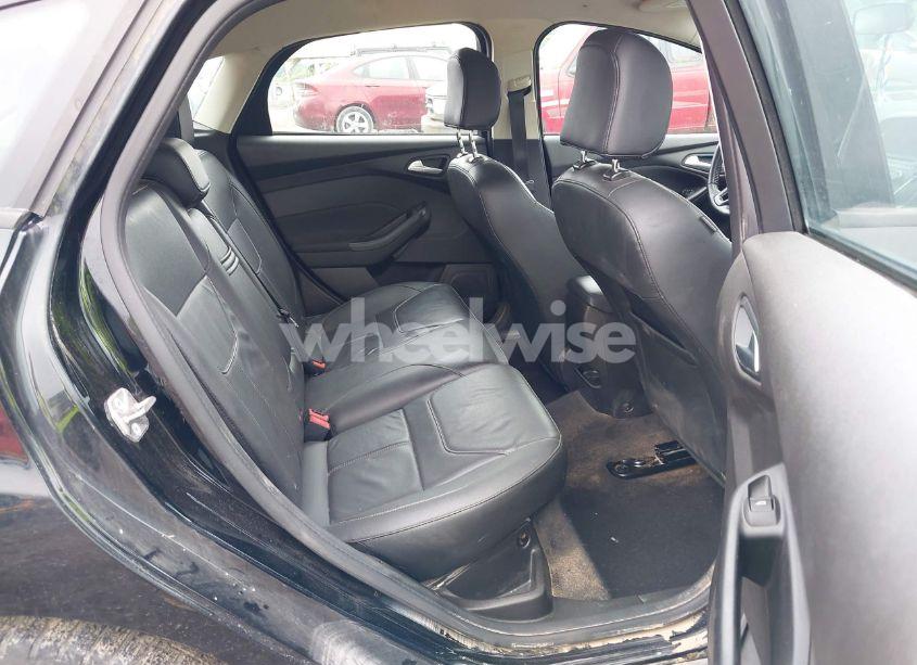 Photo 8 of 2016 Ford Focus SE (VIN 1FADP3K29GL313950)