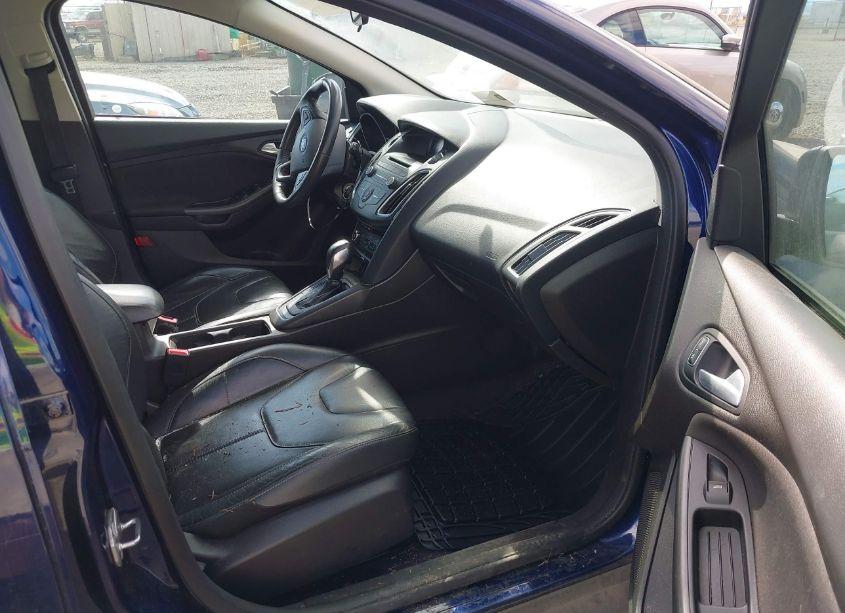 Photo 5 of 2016 Ford Focus SE (VIN 1FADP3K29GL321448)