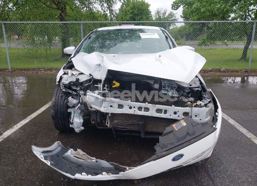 Photo 12 of 2016 Ford Focus SE (VIN 1FADP3K29GL354594)