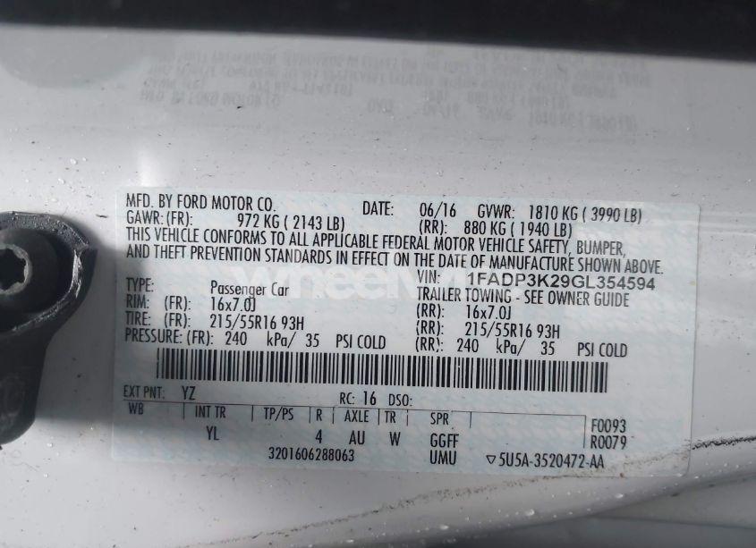 Photo 9 of 2016 Ford Focus SE (VIN 1FADP3K29GL354594)