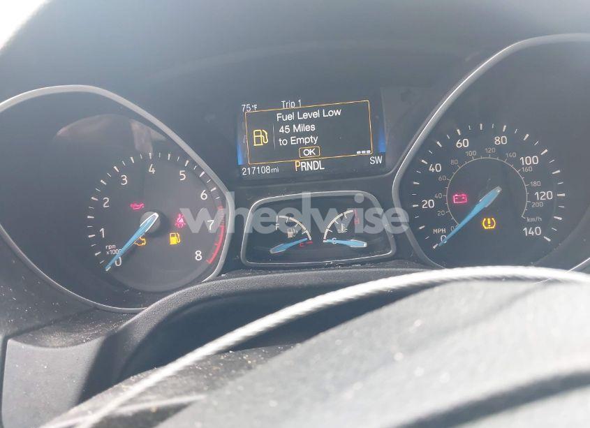 Photo 7 of 2016 Ford Focus SE (VIN 1FADP3K29GL376613)